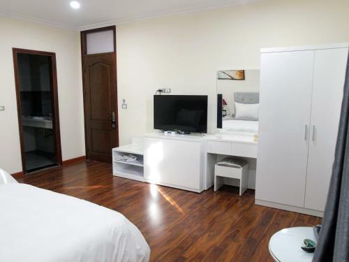 Glory Hotel