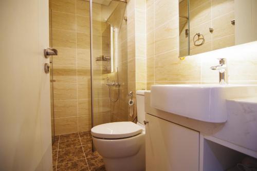 D'capitale Luxury Apartments By The Zenith