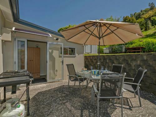 Breakaway - Tairua Bach