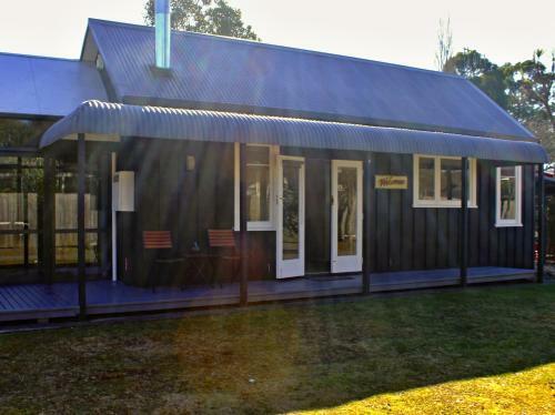 Bluehaven Cottage - Turangi Holiday Home