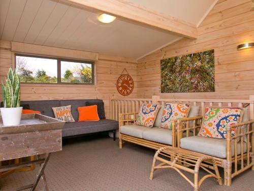 Riverstone House - Turangi Holiday Home