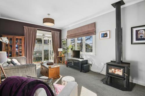 Silkwood Cottage - Richmond Holiday Home