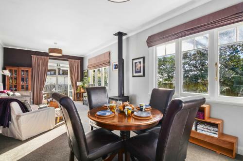 Silkwood Cottage - Richmond Holiday Home