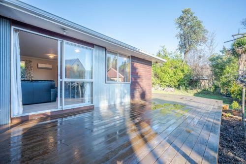 Woodills Wonderland - Akaroa Holiday Home
