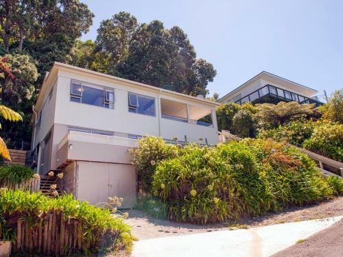Tutaritari Treasure - Hahei Holiday Home