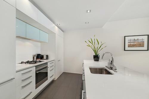 Summit View - Queenstown Central Holiday Apartment