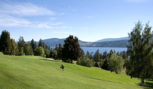 Hotel Lake Okanagan Resort