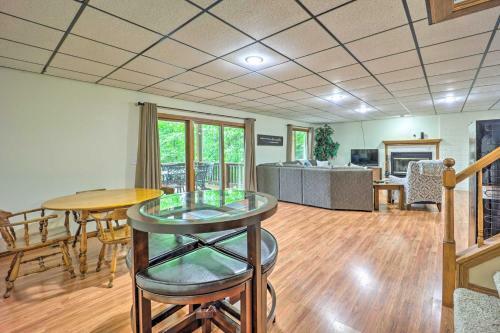 Waterfront Home On Beaver Lake With 2 Decks!