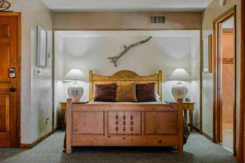 Posada Adobe Village Inn Rooms