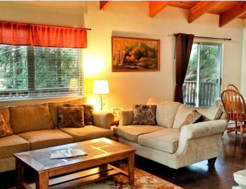 Cedar Ridge Retreat