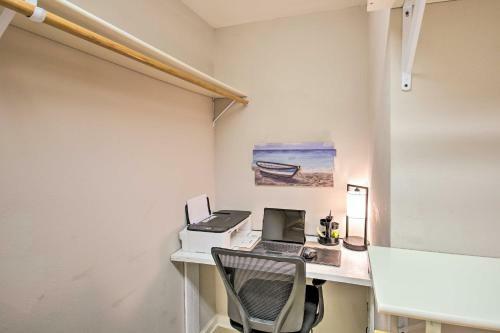 Apartamento 1st-floor Condo With Boat Dock And Lake Views!