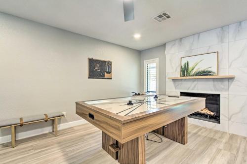 Chic Scottsdale Home With Private Heated Pool!