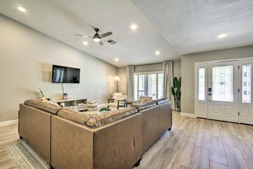 Chic Scottsdale Home With Private Heated Pool!