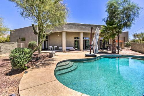 Tucson Desert Oasis With Private Pool And Patio!