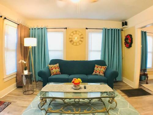 Apartamento King Bed/sleeps 4/private Apt/hdtv Amazon Prime