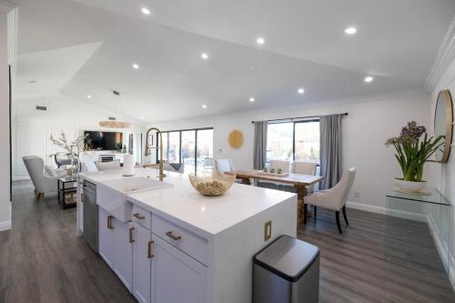 Scottsdale Roma Home