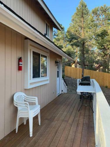 Mt Shasta Cabin Retreat