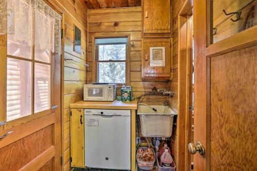 Big Bear Lake Cabin With Grill, 4 Mi To Slopes!