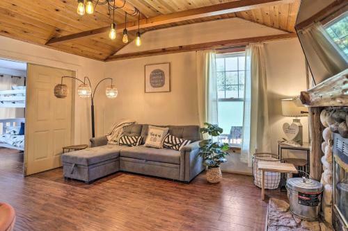 Cozy Big Bear Cabin With Decks Walk To Lake!