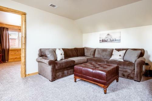 49 - Fawn Trail Lodge Home