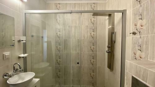 Bratanov Edelweiess Private Apartment