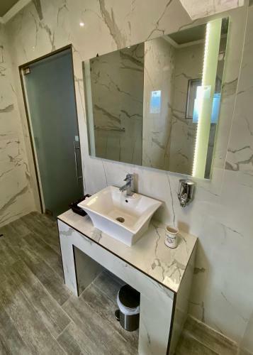 Luxury Apartments Ivon