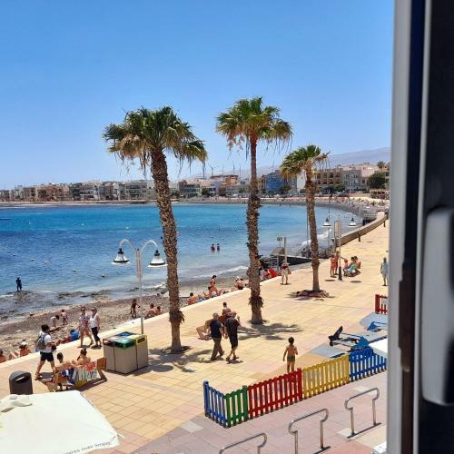 Apartamento Arinaga Arena Y Mar Beach