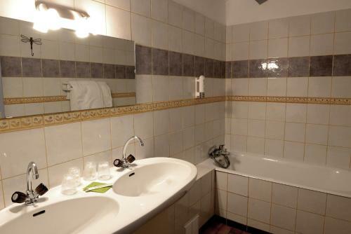 Hotel H�tel Le Mont Barral