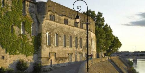 Arles : Agr�able Maison De Ville Proche Des Ar�nes