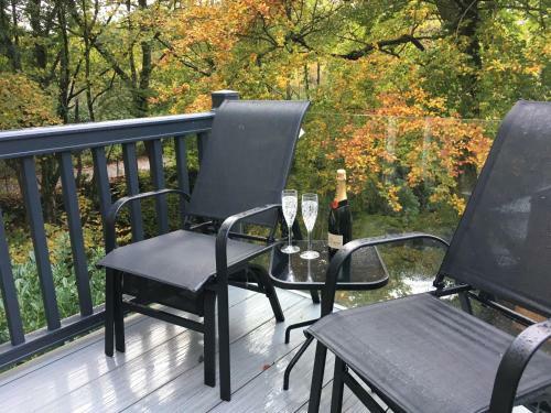 P23 - Studio Pod With Hot Tub