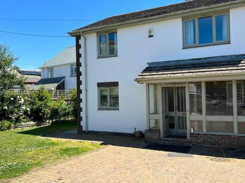 Home In Buckland Brewer Near Bideford