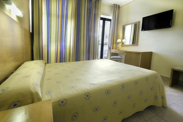 Hotel Azuline Bergantin
