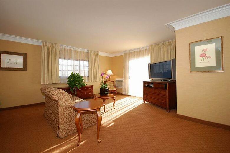 Best Western Plus Sunset Plaza Hotel