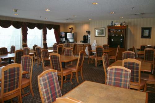 Hotel National Heritage Inn And Suites