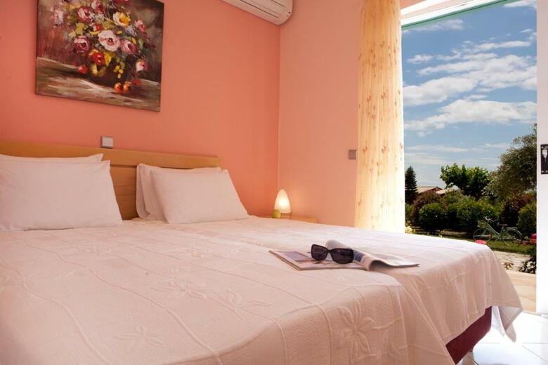 Pantheon & Danae Luxury Villas