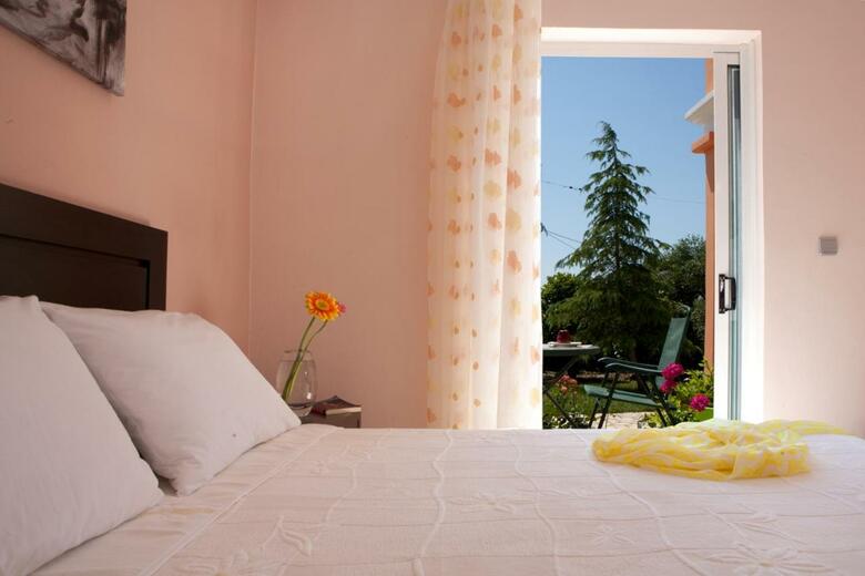 Pantheon & Danae Luxury Villas