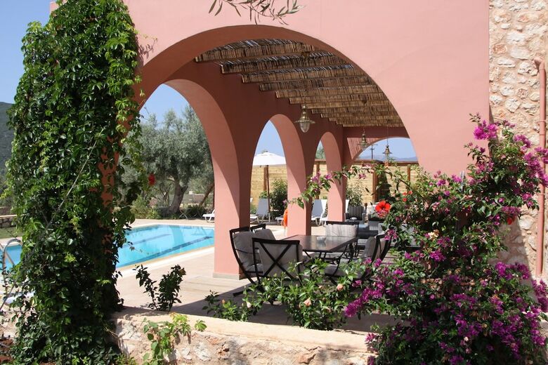Villas Armeno