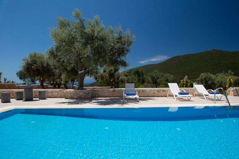 Villas Armeno
