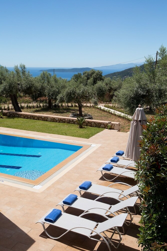 Villas Armeno