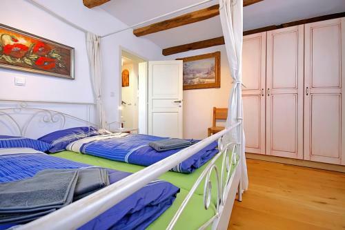 Romantic Villa Leon With Private Pool & 5 Bedrooms