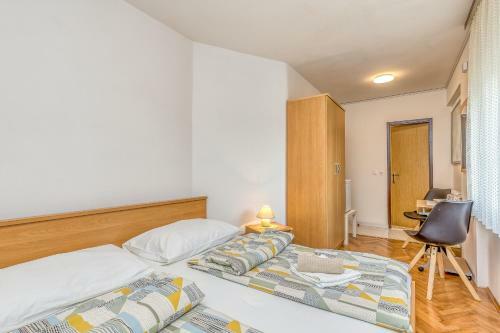 Hostal Matea Rooms