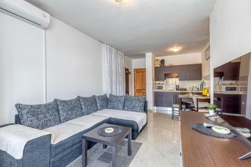 Hostal Apartments Noel Funtana