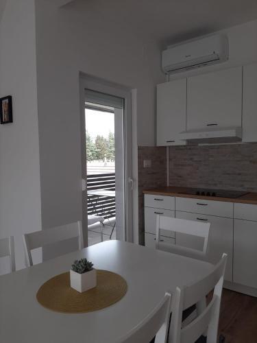 Apartamento Elegant Inn Gospi?
