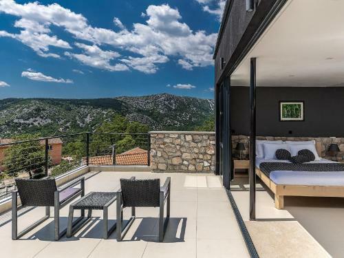 Modern Holiday Home In Grizane With Private Pool