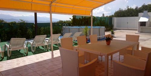 Apartment Andy In Imotski, Gym & Pool
