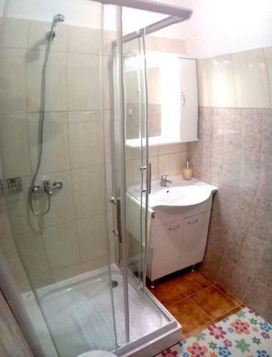 Apartment Andy In Imotski, Gym & Pool