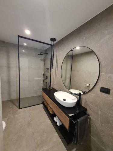 Novouredjeni Apartman U Imotskom