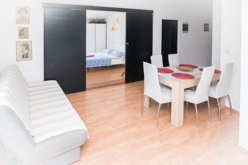 Apartmani Gradac