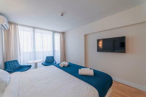 Batumi Colored Pebbles Beach & Sea View Aparthotel
