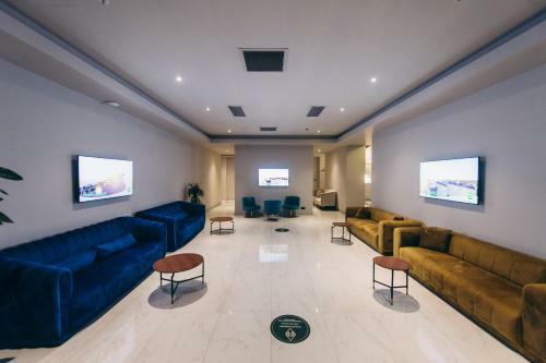 Batumi Colored Pebbles Beach & Sea View Aparthotel